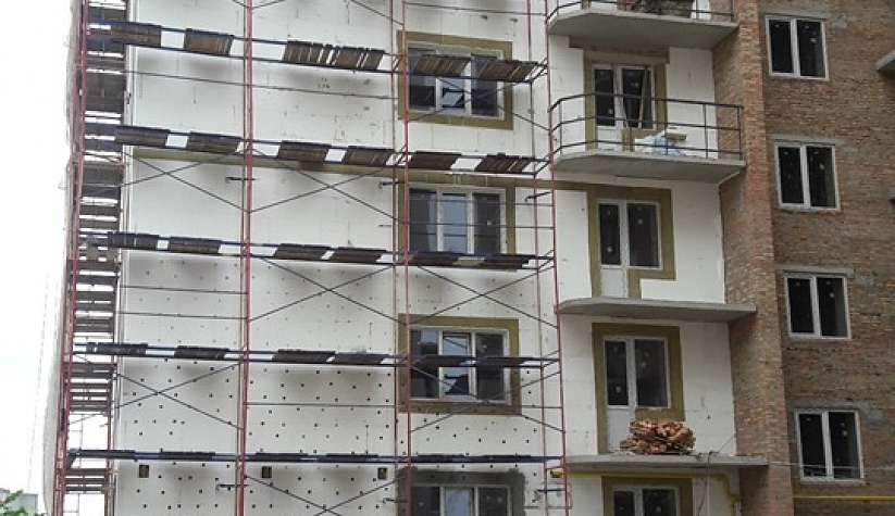 Утеплення багатоквартирного житлового будинку на вул. Смакули у Тернополі